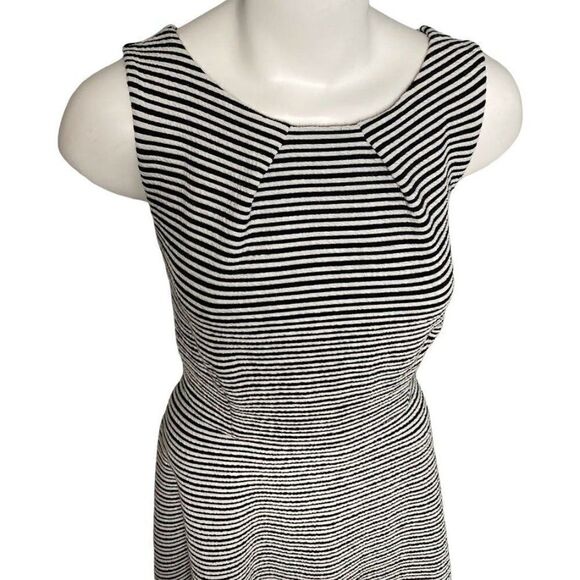 Elle Black White Stripe Pleated Neck Fit & Flare Dress Sz Large - Picture 3 of 9